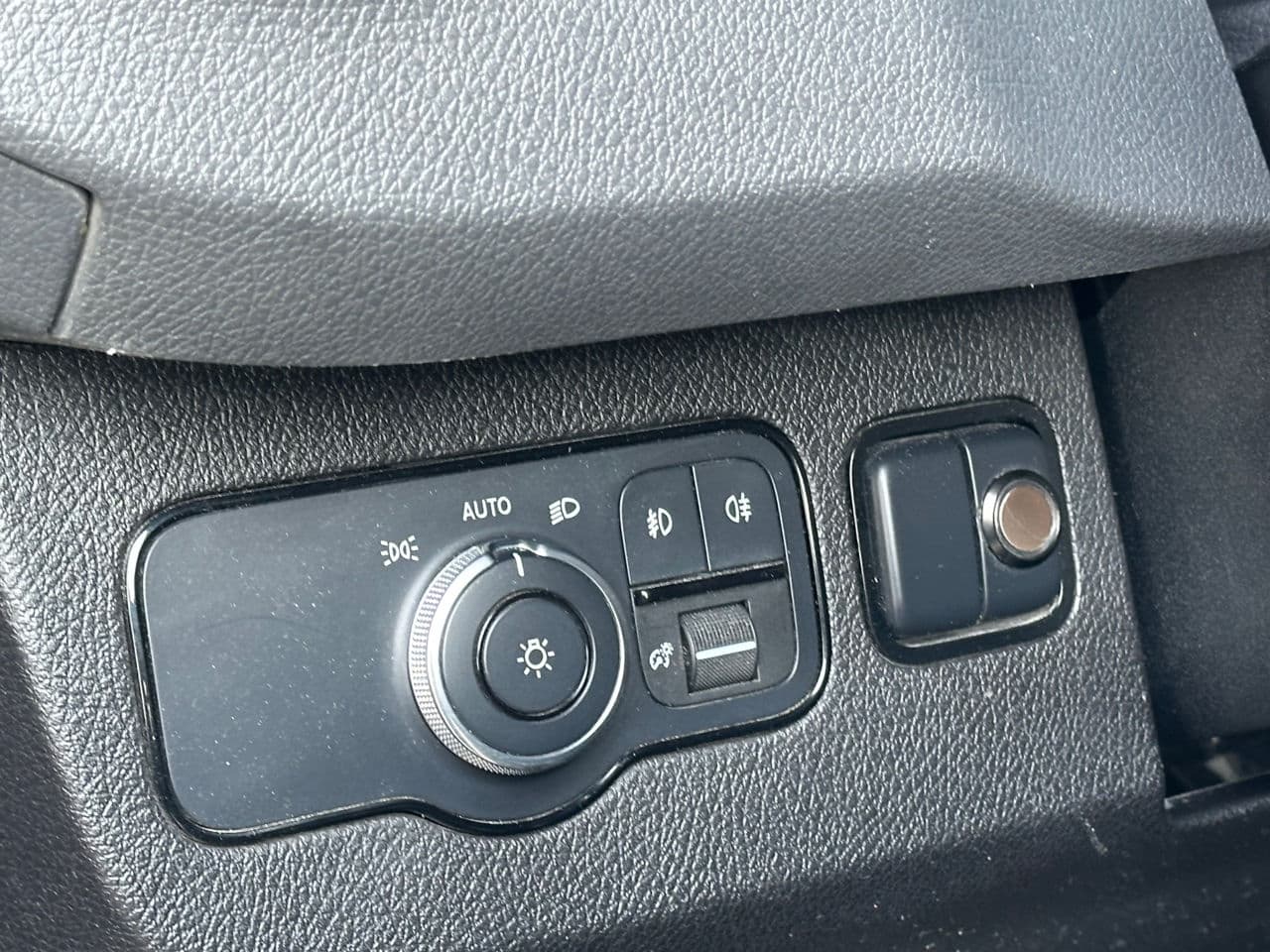 2021 Mercedes Sprinter — Miniatură 16