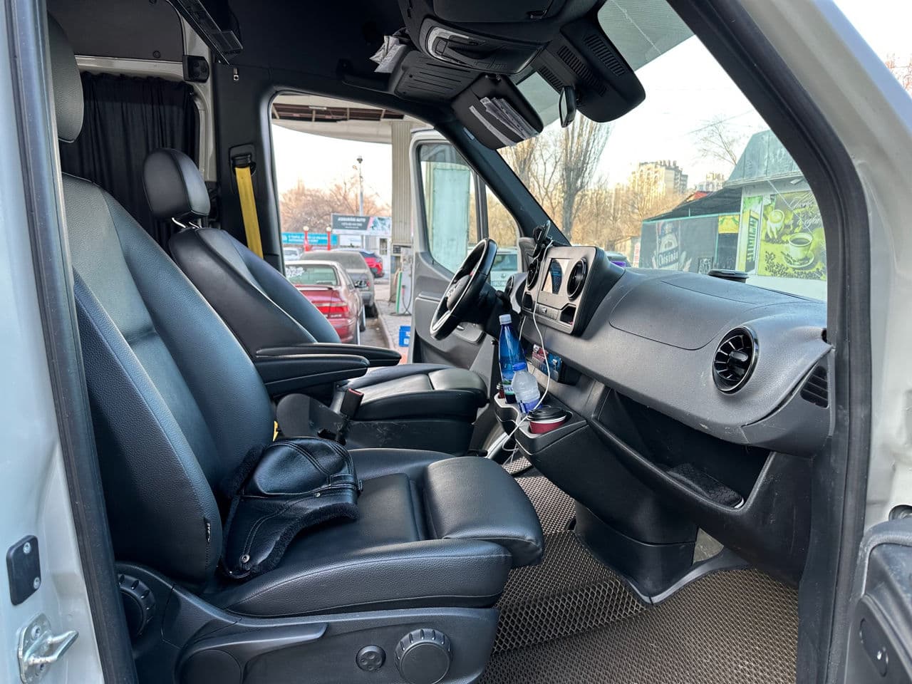 2021 Mercedes Sprinter — Miniatură 6
