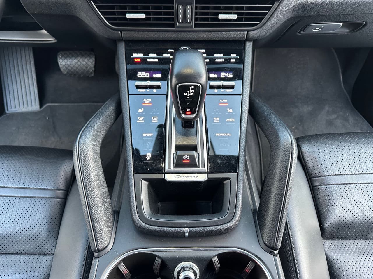 2018 Porsche Cayenne — Miniatură 16