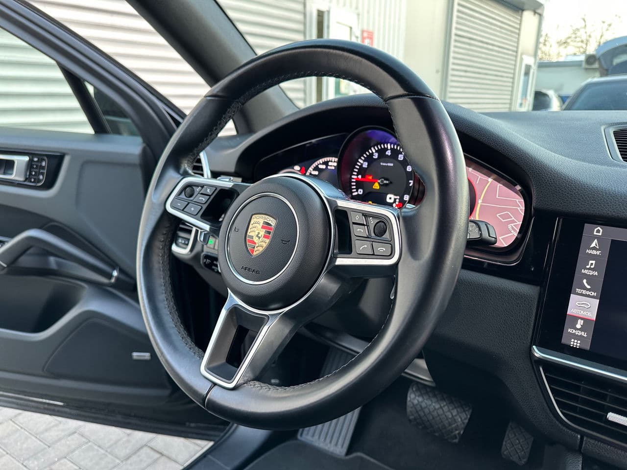 2018 Porsche Cayenne — Miniatură 13