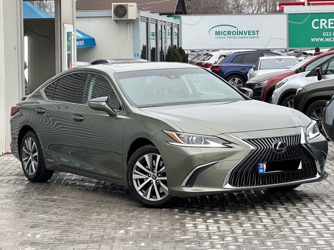2020 Lexus ES 300h — Miniatură 3
