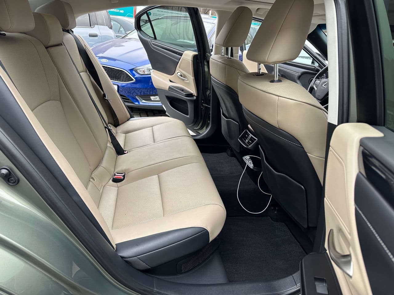 2020 Lexus ES 300h — Miniatură 18