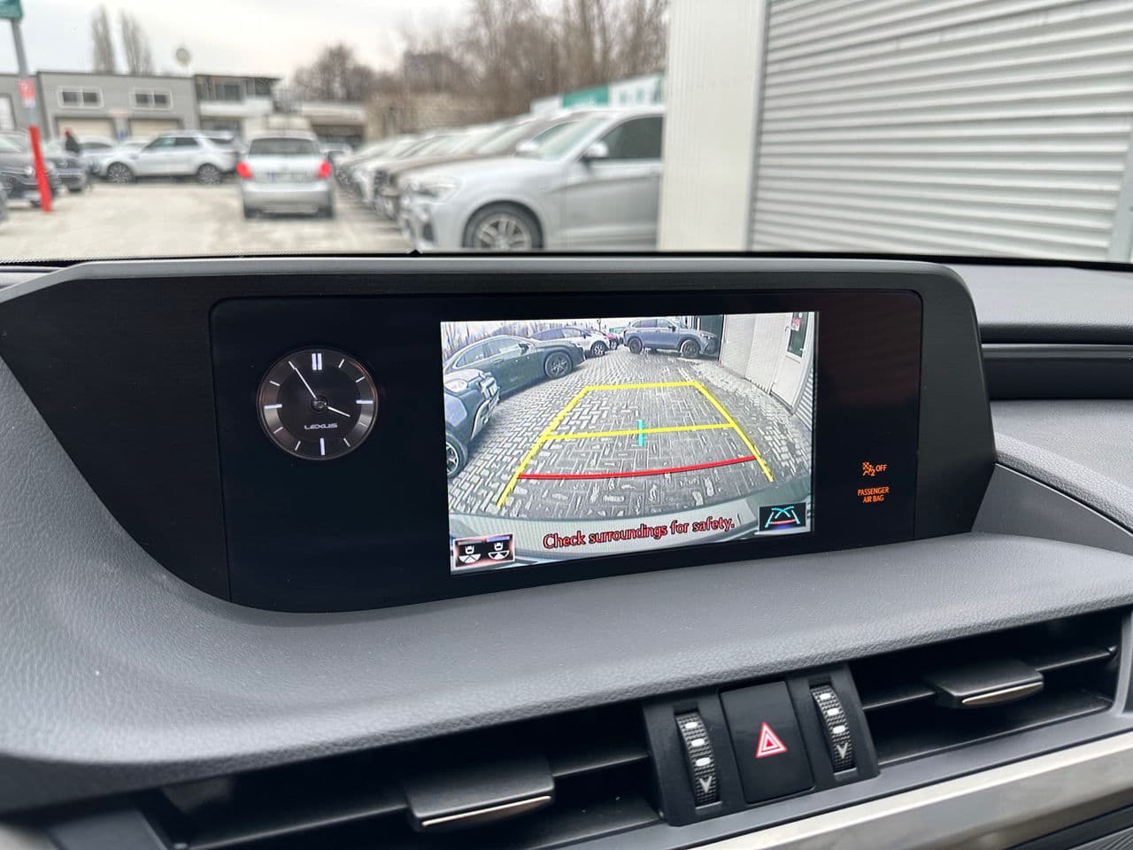 2020 Lexus ES 300h — Miniatură 12