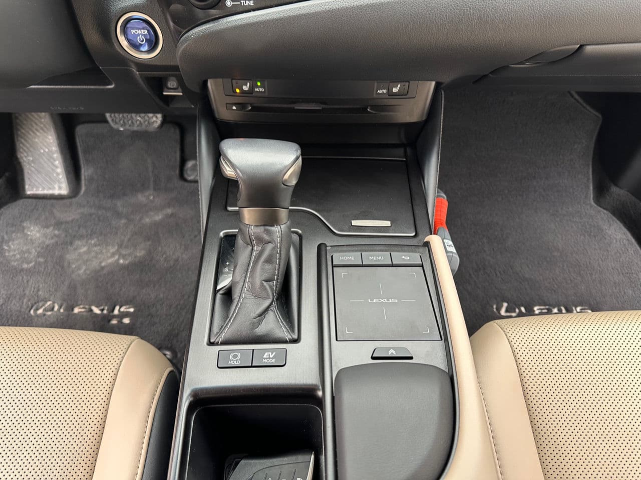 2020 Lexus ES 300h — Miniatură 9