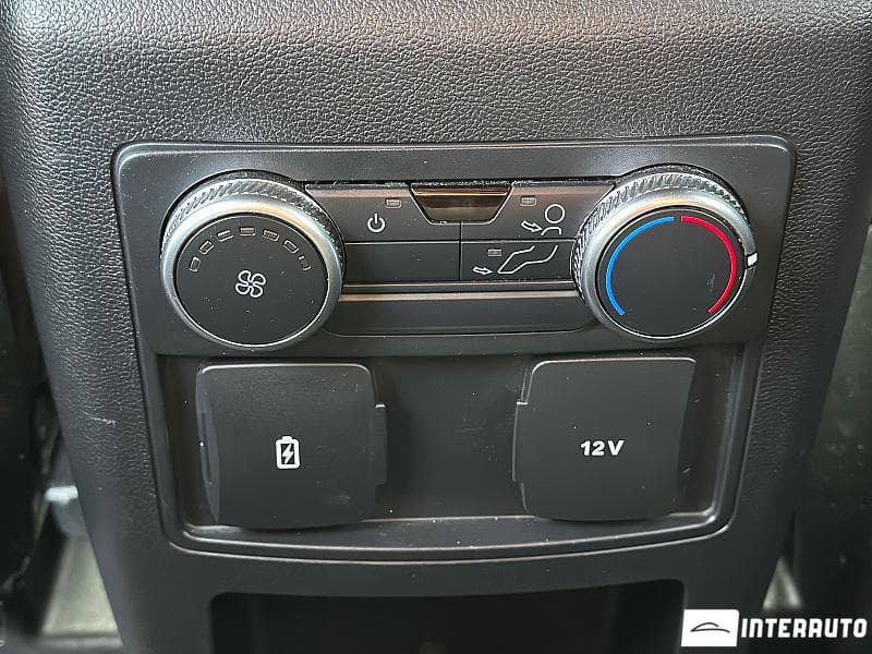 2019 Ford Explorer — Miniatură 18