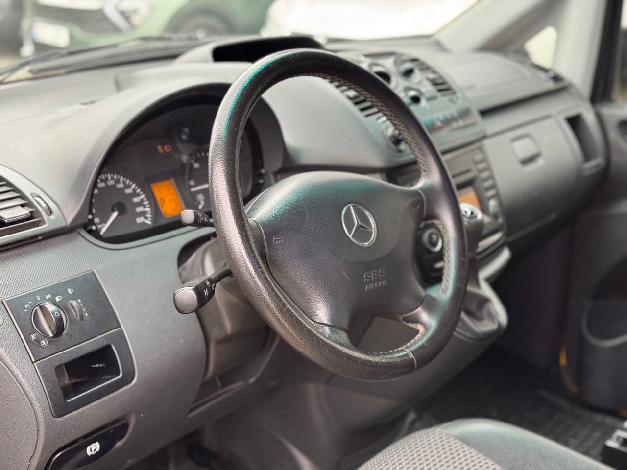 2011 Mercedes Vito — Miniatură 8