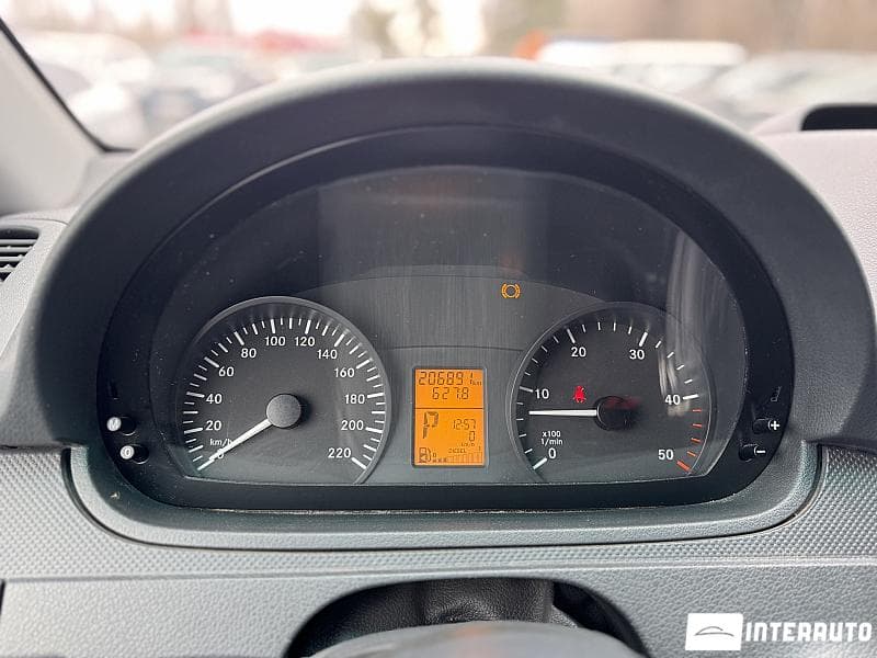 2011 Mercedes Vito — Miniatură 11