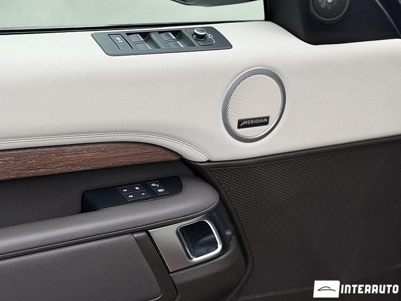 2017 Land Rover Discovery — Miniatură 10