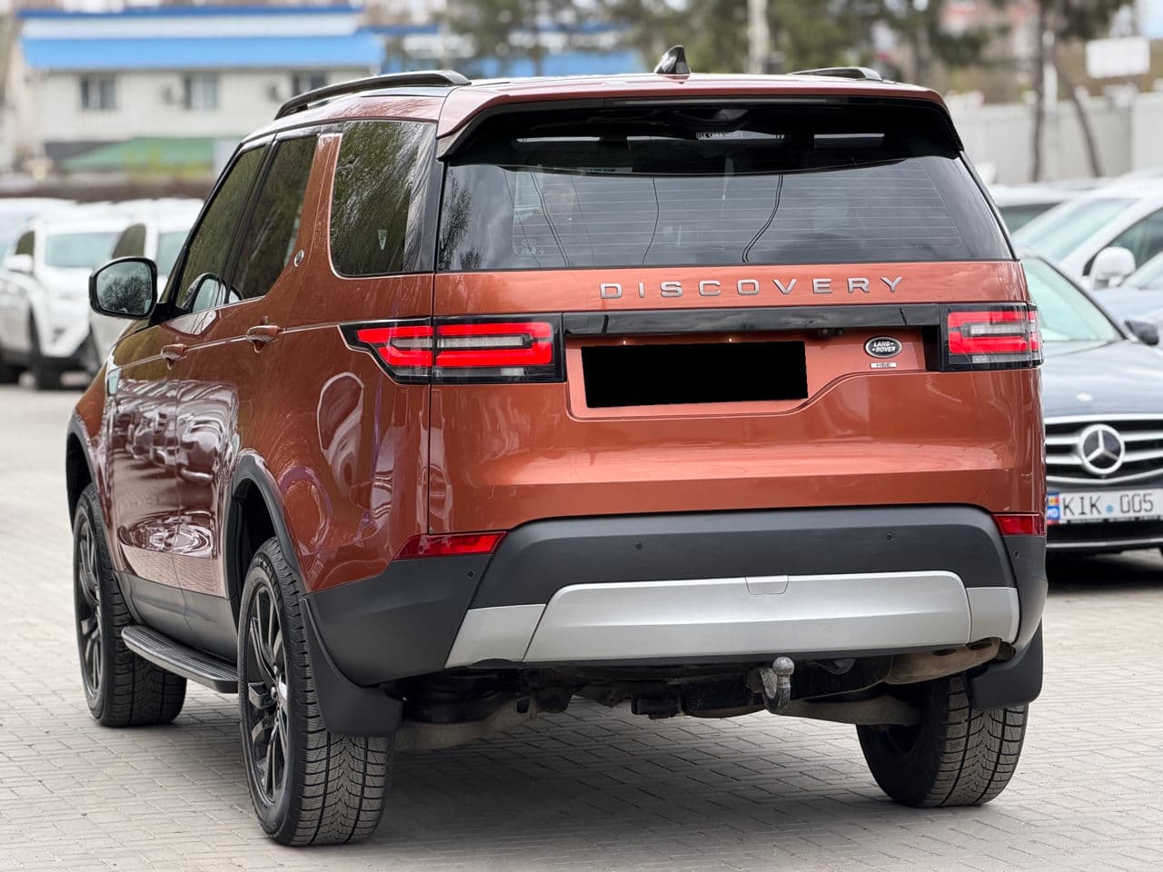 2017 Land Rover Discovery — Miniatură 4
