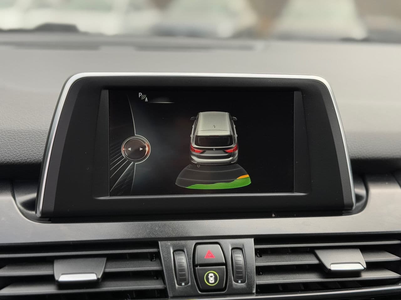 BMW 216d 2016 — Миниатюра 13