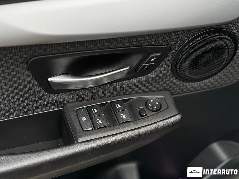BMW 216d 2016 — Миниатюра 6