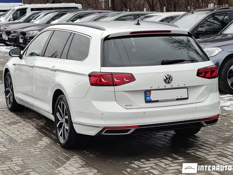 2020 Volkswagen Passat GTE — Miniatură 4