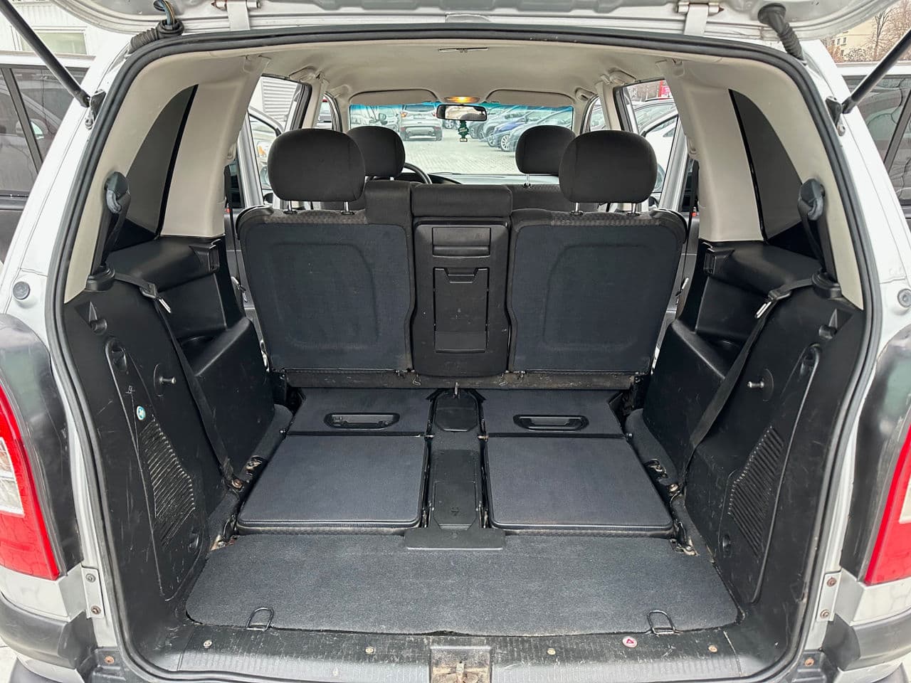2005 Opel Zafira — Miniatură 16