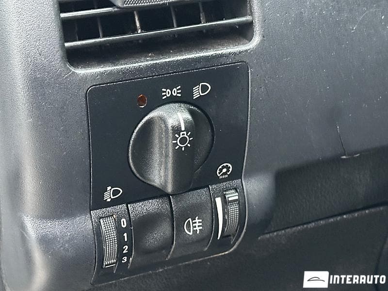 2005 Opel Zafira — Miniatură 12