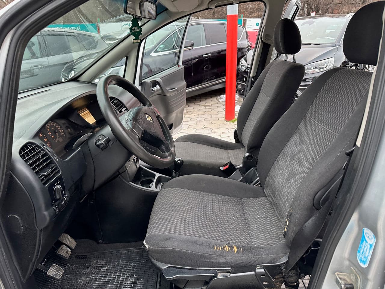 2005 Opel Zafira — Miniatură 5