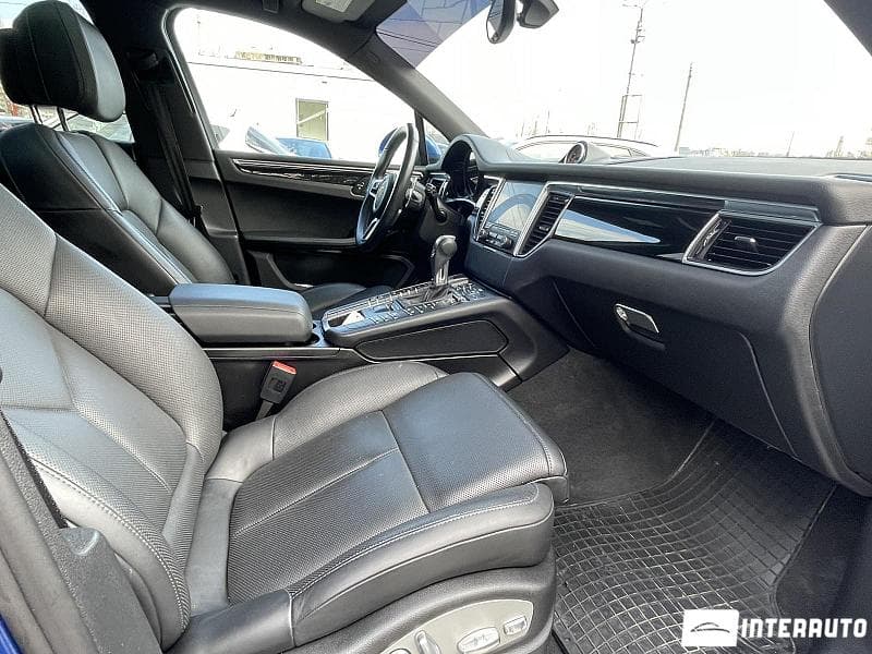 2016 Porsche Macan — Miniatură 15