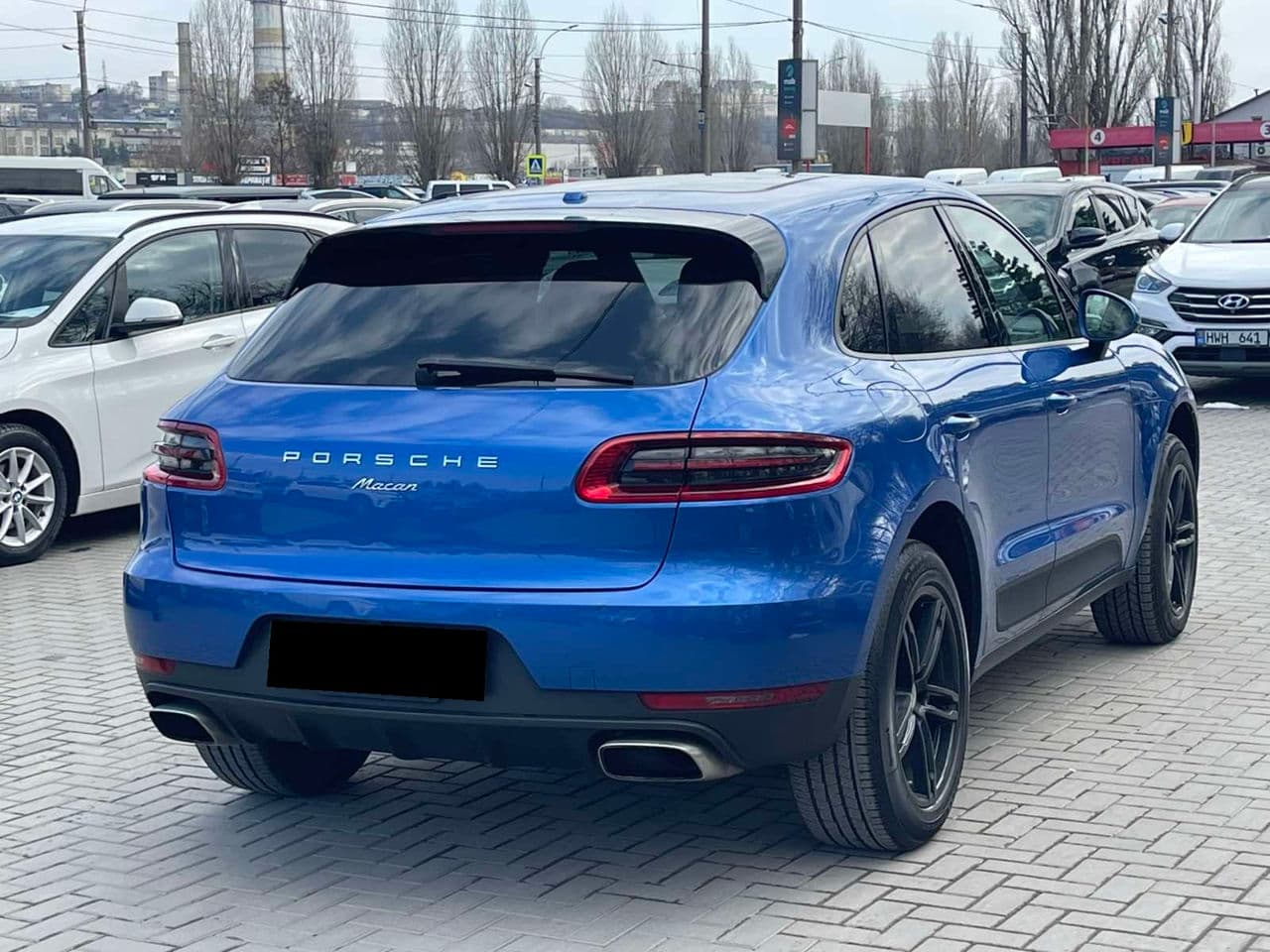 2016 Porsche Macan — Miniatură 4