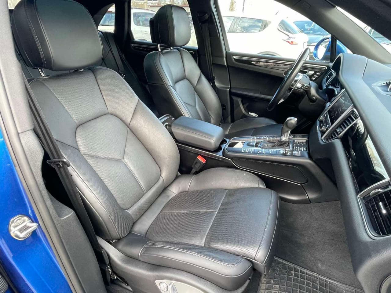 2016 Porsche Macan — Miniatură 16