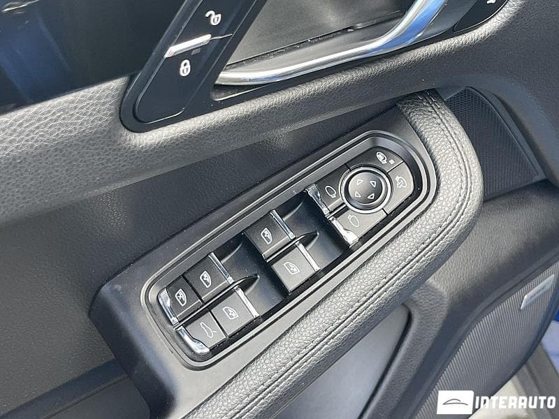 2016 Porsche Macan — Miniatură 5