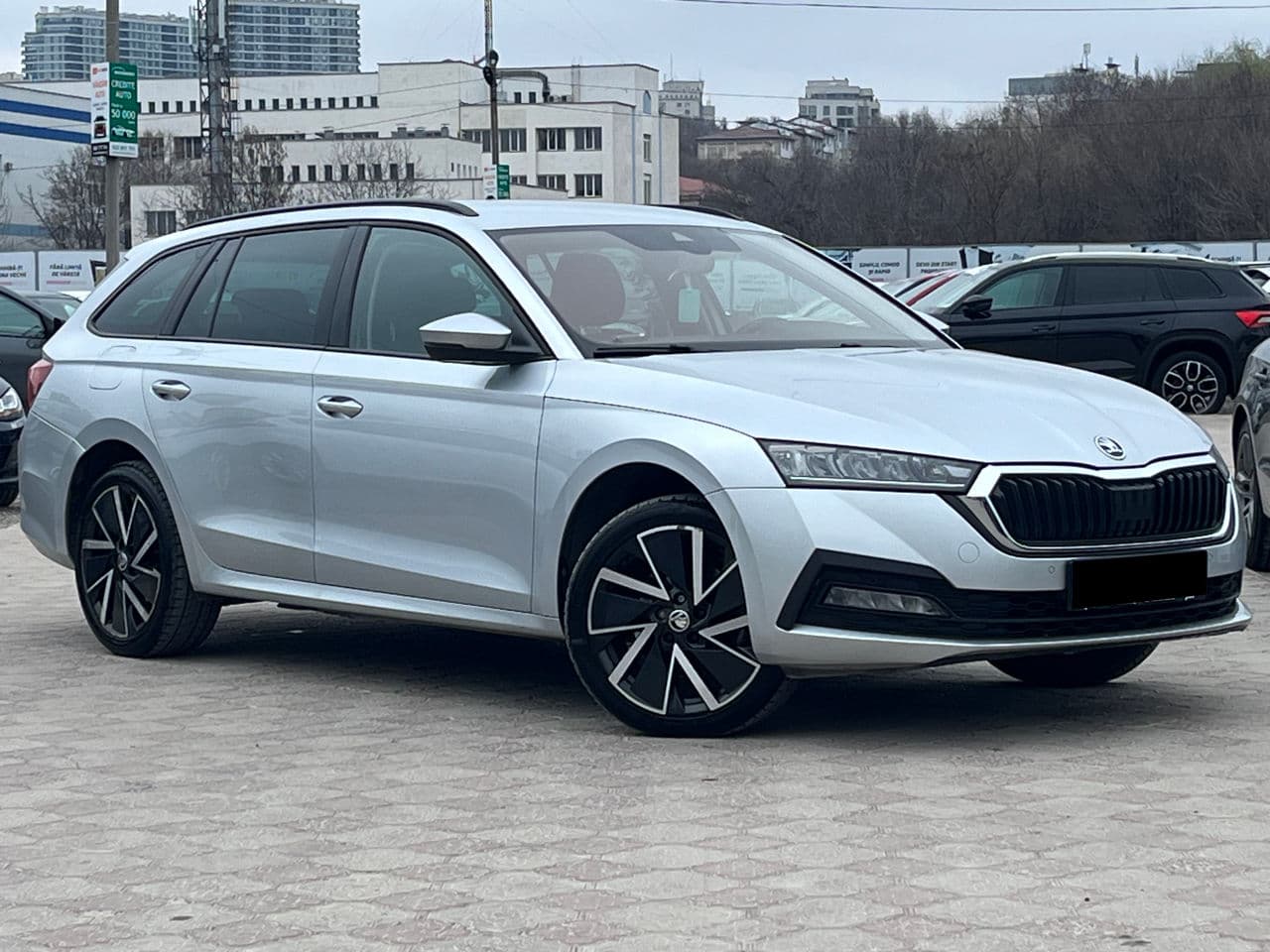 2021 Skoda Octavia — Miniatură 4