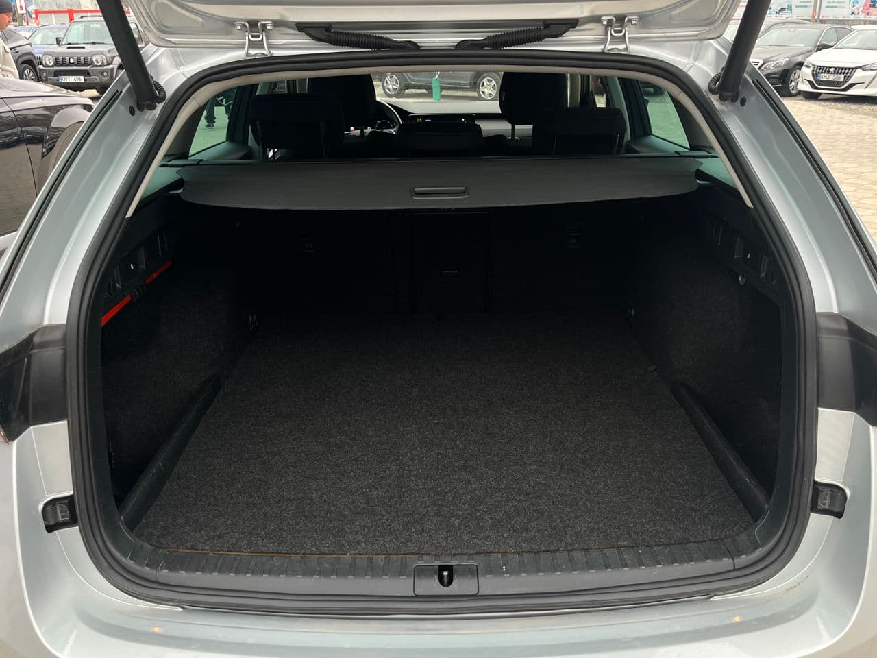 2021 Skoda Octavia — Miniatură 19