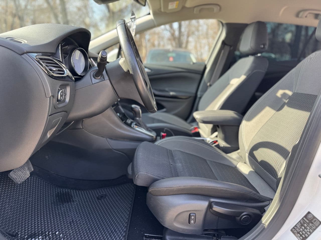 2020 Opel Astra — Miniatură 6