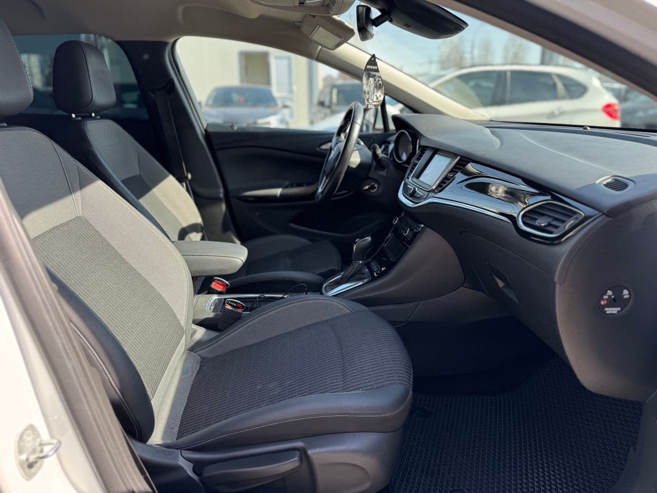 2020 Opel Astra — Miniatură 18