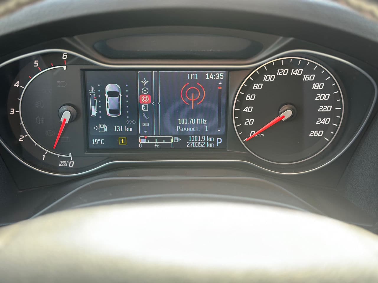 Ford S-Max 2012 — Миниатюра 11