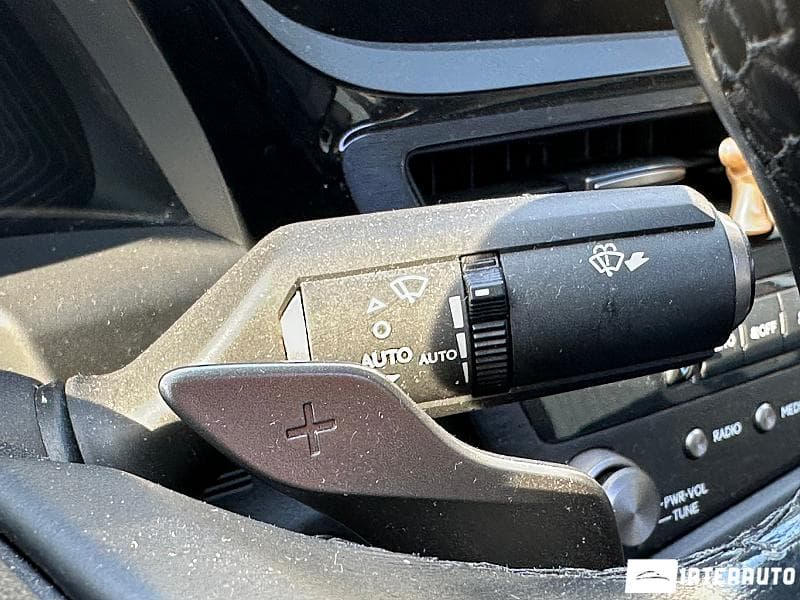 2022 Lexus ES 300h — Miniatură 18