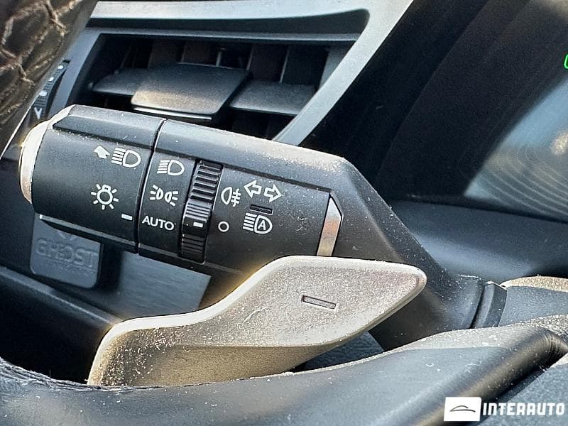 2022 Lexus ES 300h — Miniatură 15