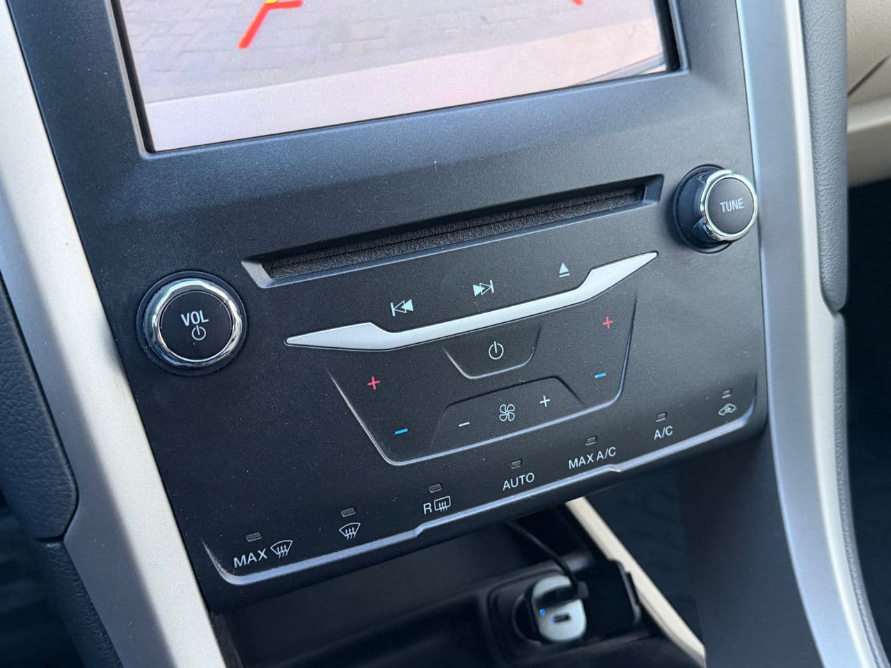 2015 Ford Fusion — Miniatură 13