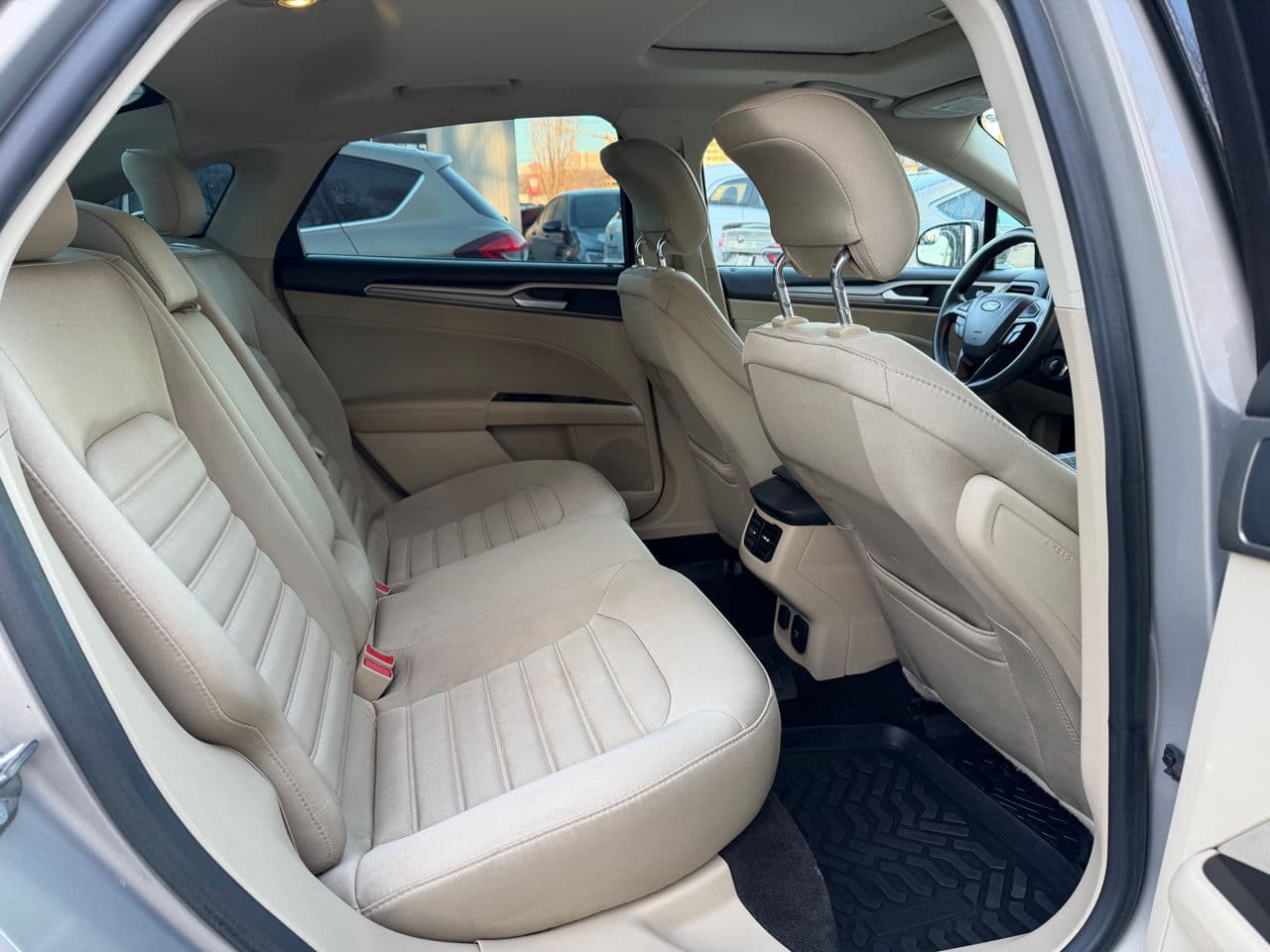 2015 Ford Fusion — Miniatură 16