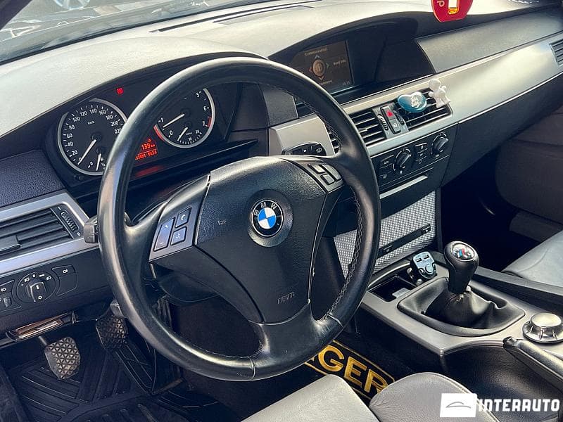 BMW 520 2004 — Миниатюра 5