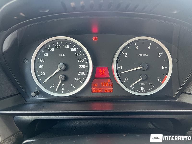 BMW 520 2004 — Миниатюра 11
