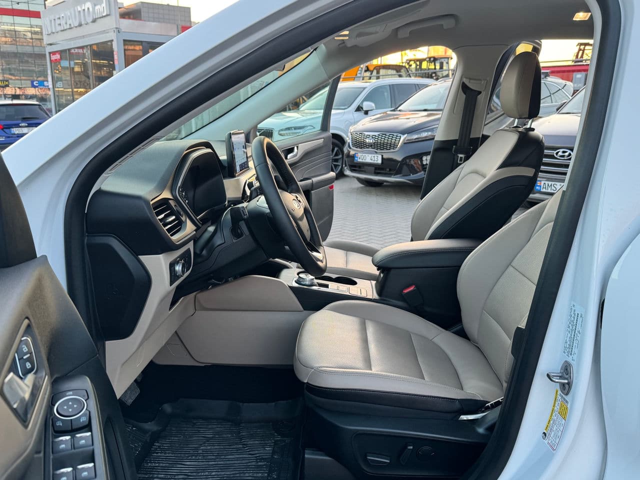 2022 Ford Escape — Miniatură 5
