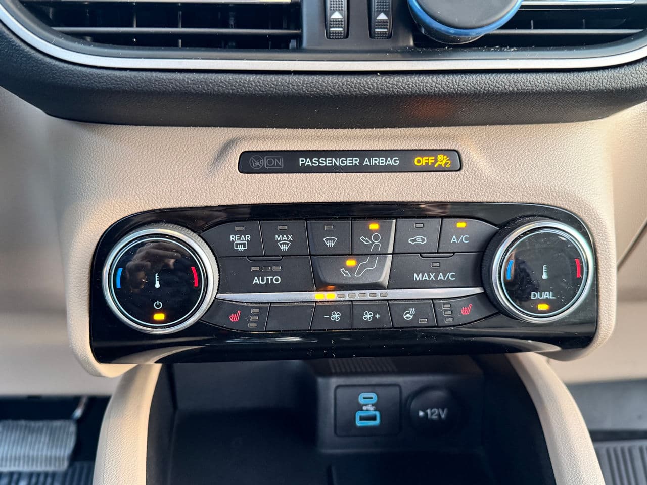 2022 Ford Escape — Miniatură 11