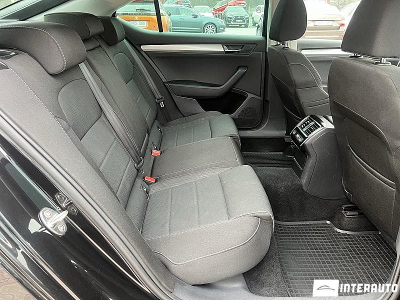 2017 Skoda Superb — Miniatură 17
