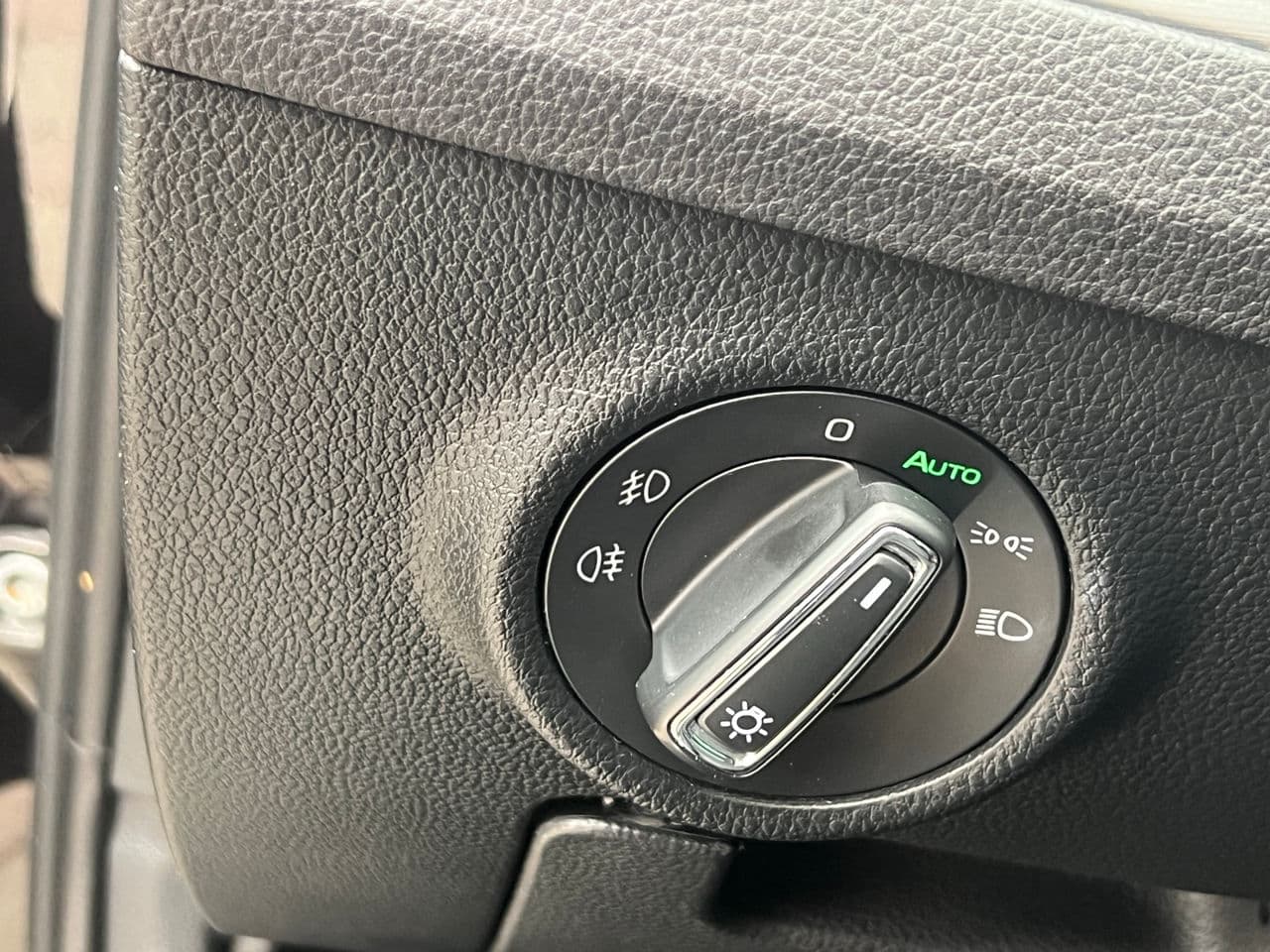 2017 Skoda Superb — Miniatură 9