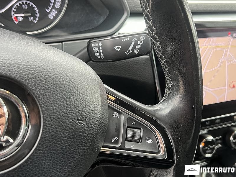 2017 Skoda Superb — Miniatură 11