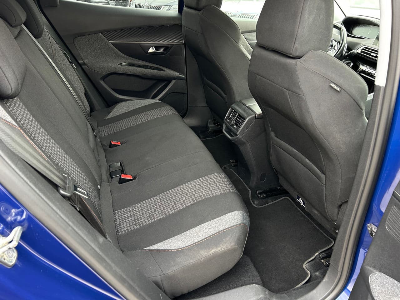 2018 Peugeot 3008 — Miniatură 15