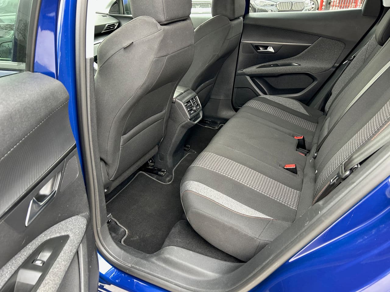 2018 Peugeot 3008 — Miniatură 14