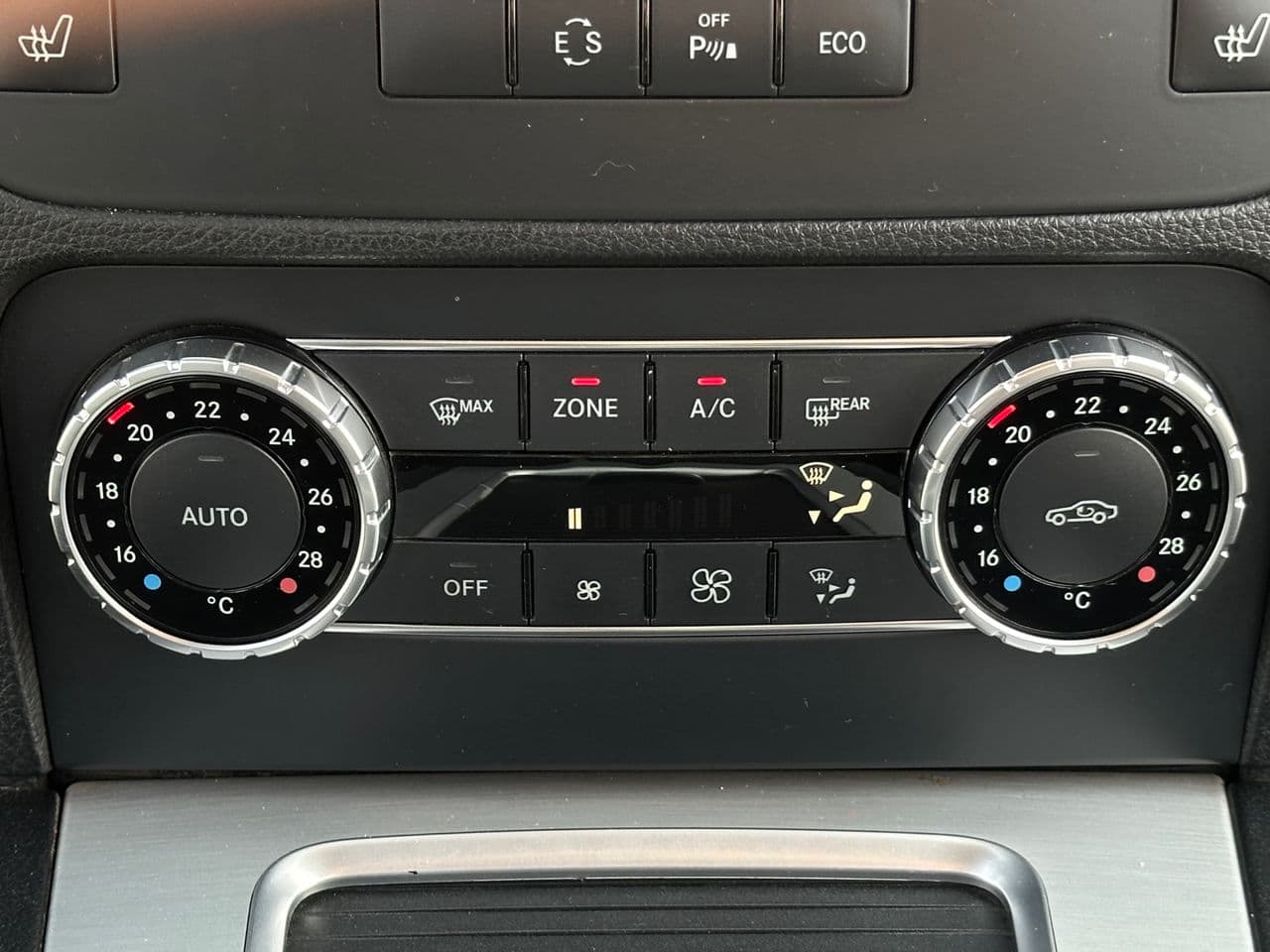 2014 Mercedes GLK 220 — Miniatură 12