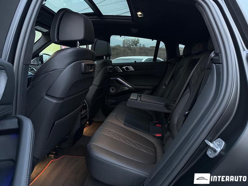 2022 BMW X6 4.0i — Miniatură 34