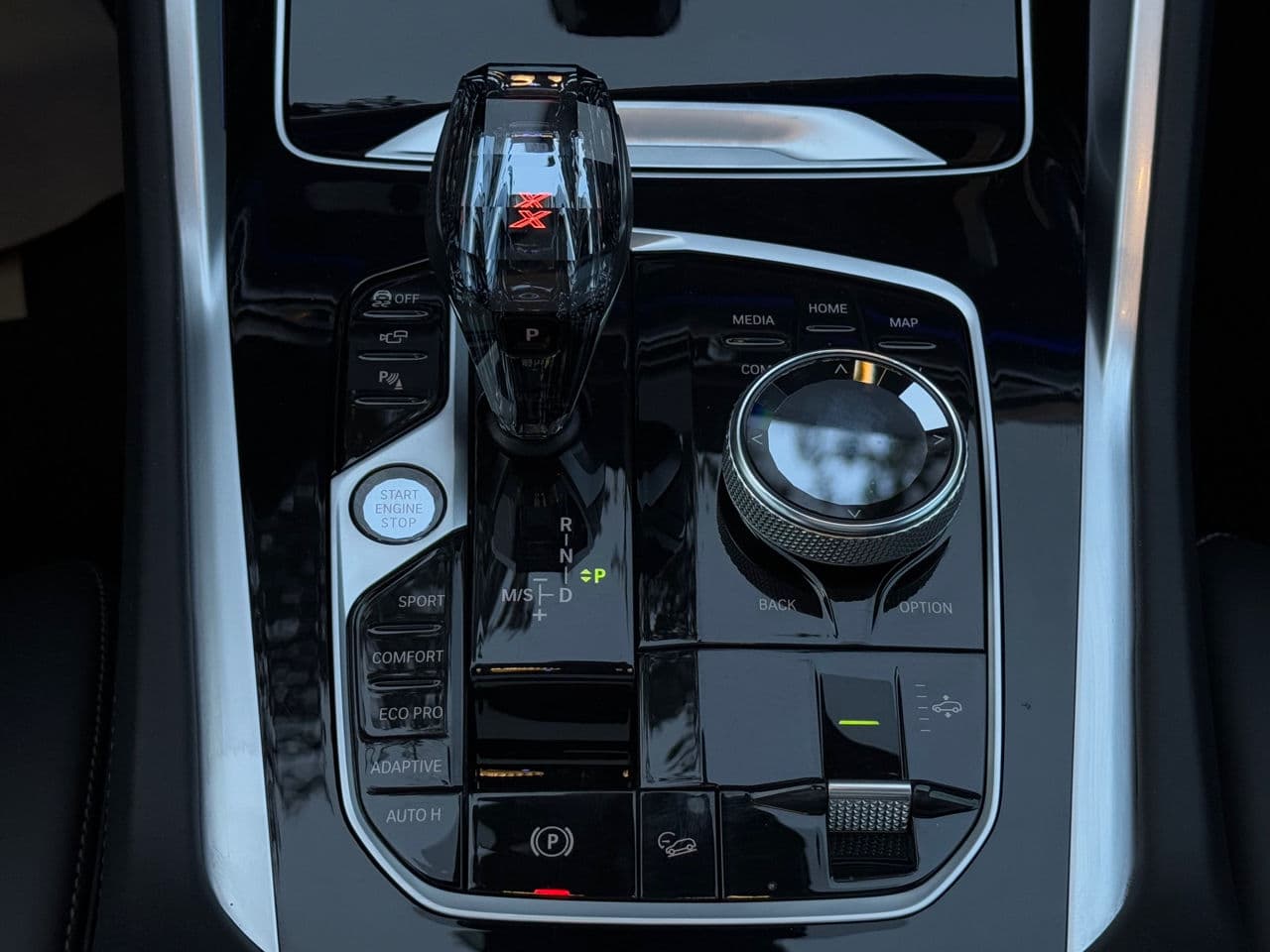 2022 BMW X6 4.0i — Miniatură 28