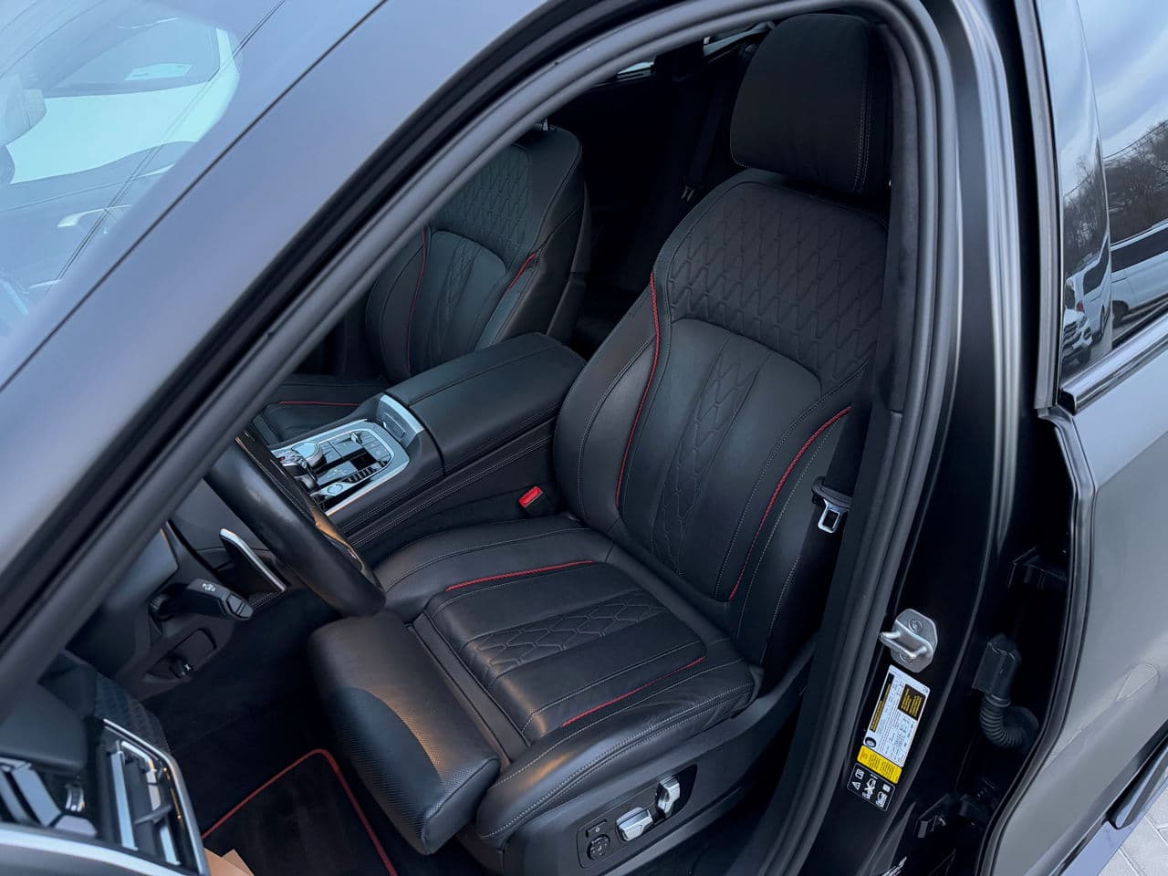 2022 BMW X6 4.0i — Miniatură 10