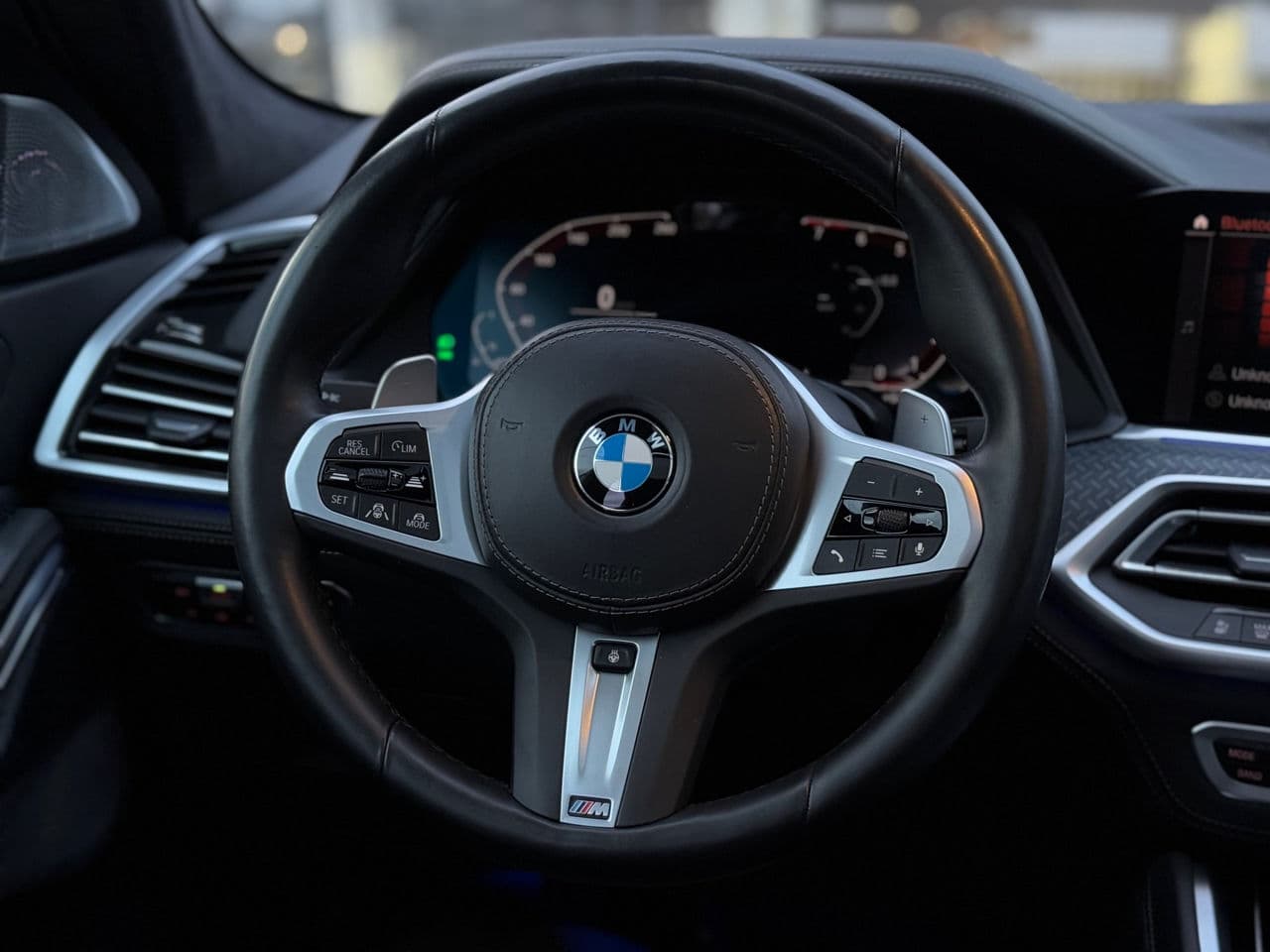 2022 BMW X6 4.0i — Miniatură 19