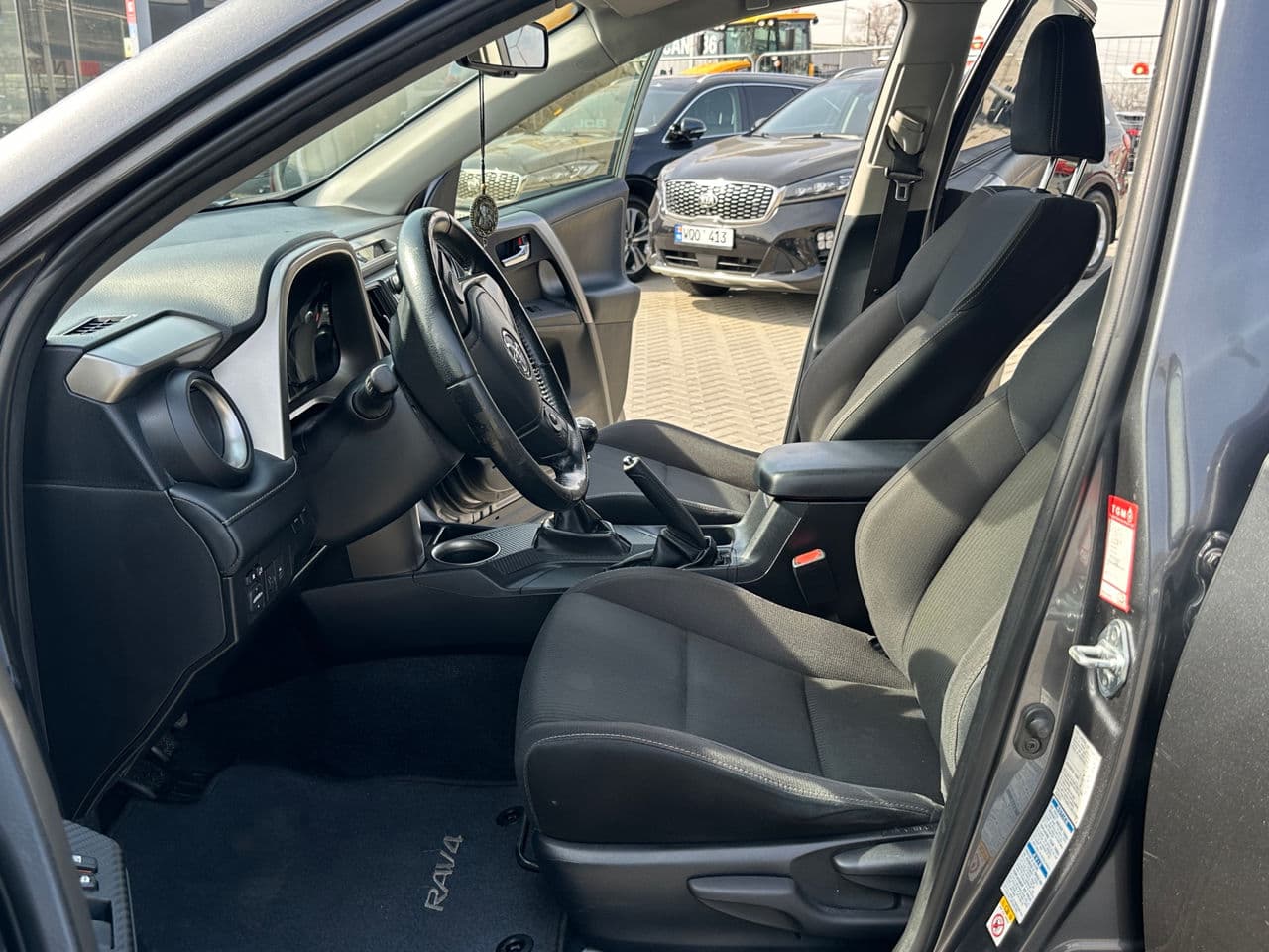 2015 Toyota Rav-4 — Miniatură 5