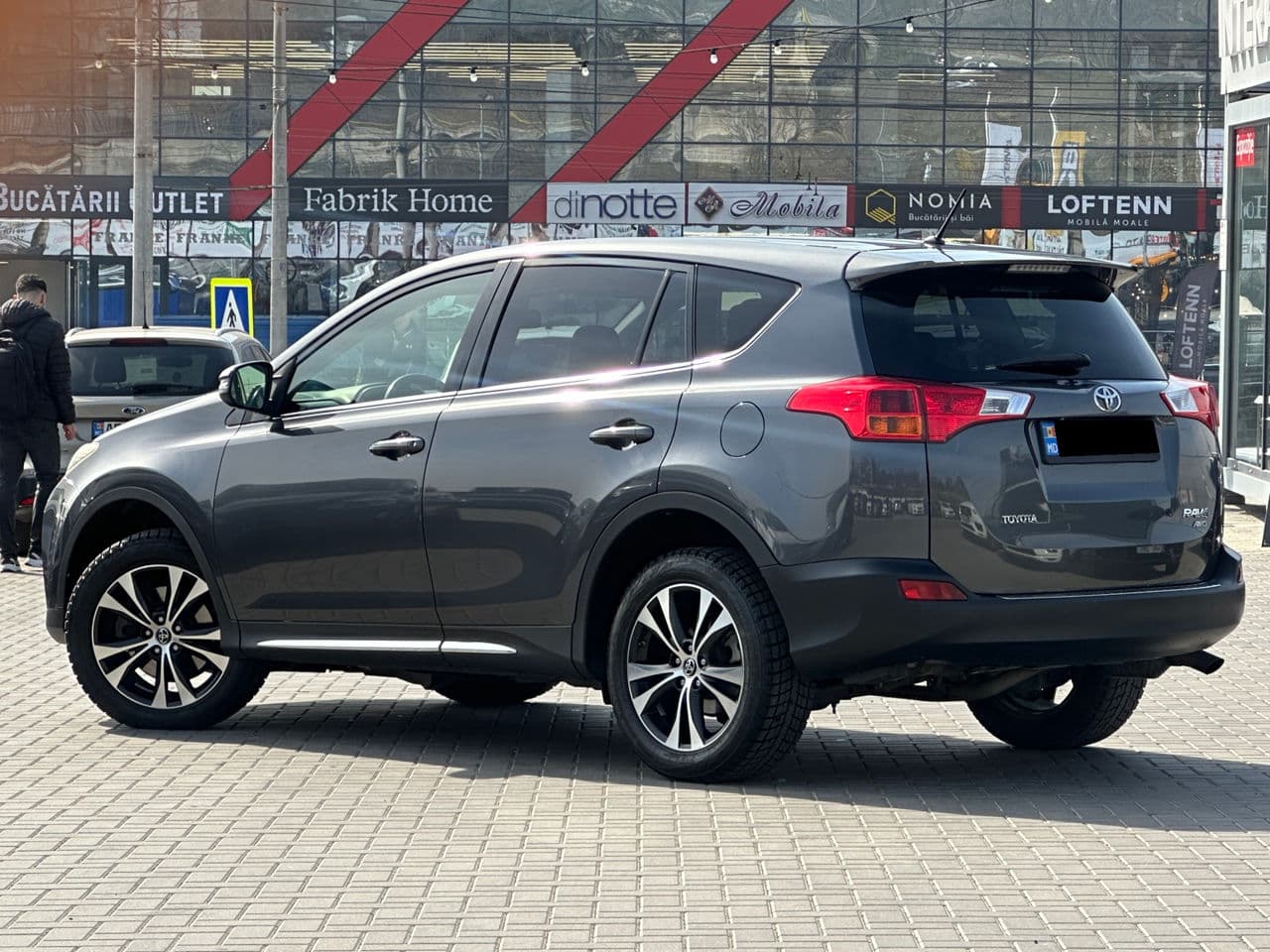 2015 Toyota Rav-4 — Miniatură 4