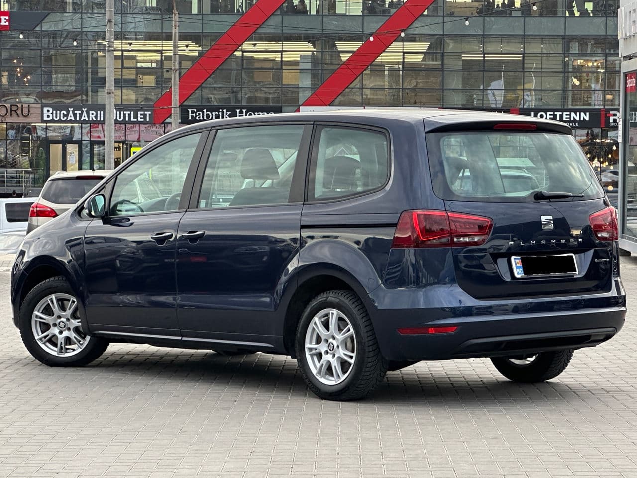 Seat Alhambra 2015 — Миниатюра 2