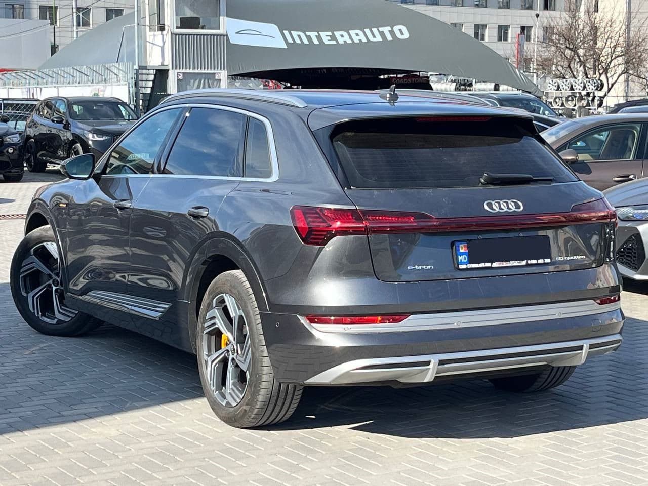 2023 Audi E-tron — Miniatură 4